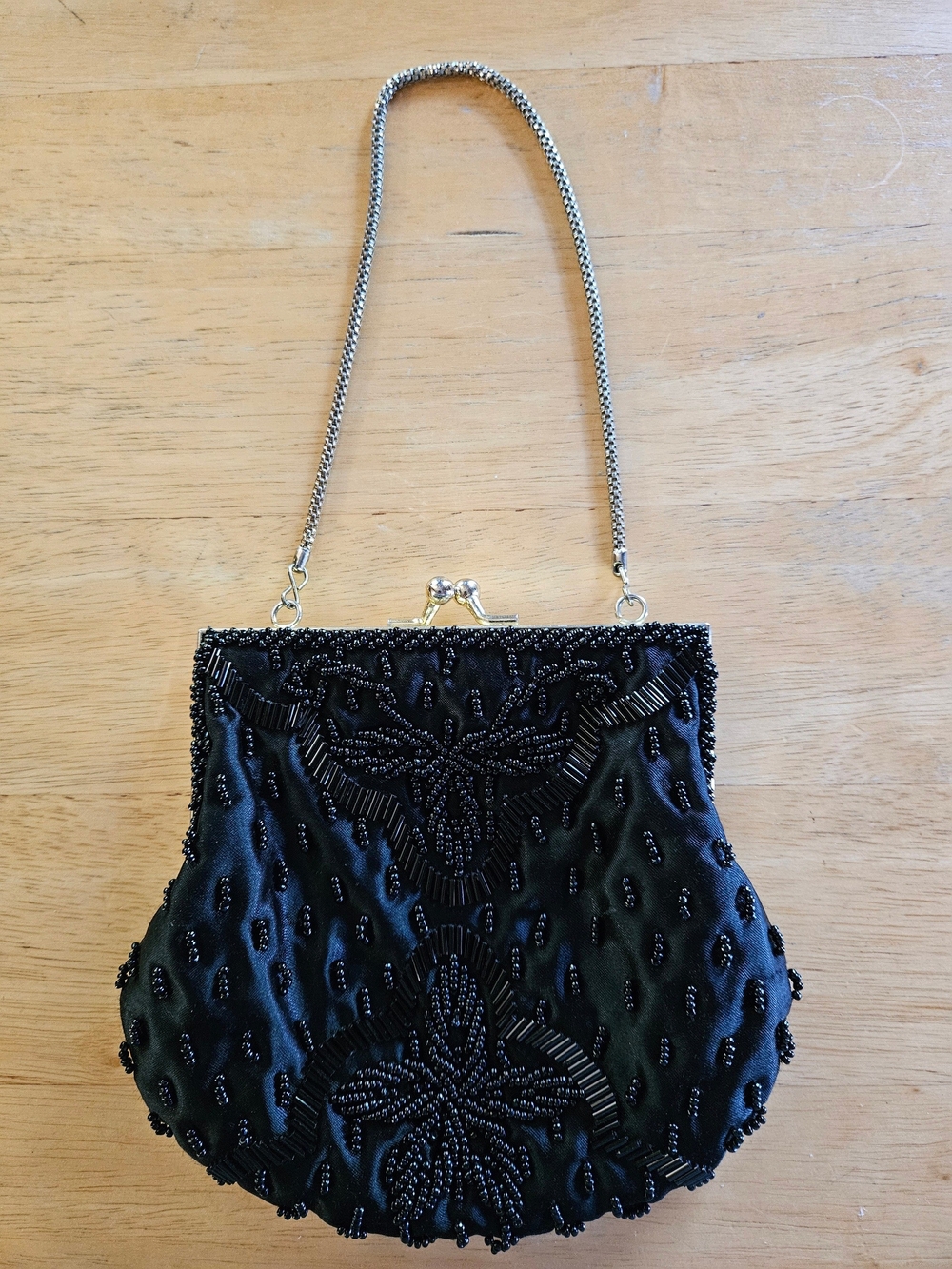 Black Beaded Evening Clutch‎ with Chain Strap